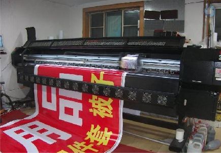 瓮安喷绘广告分辨率是多少？