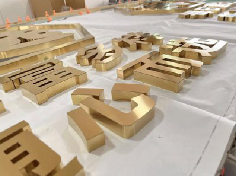 瓮安拉丝不锈钢字的特点。